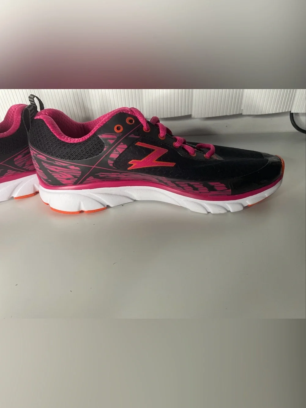 Zoot Ultra Race Blue Running Shoes Women's 8.5 Pink & Black Brand New Never Worn